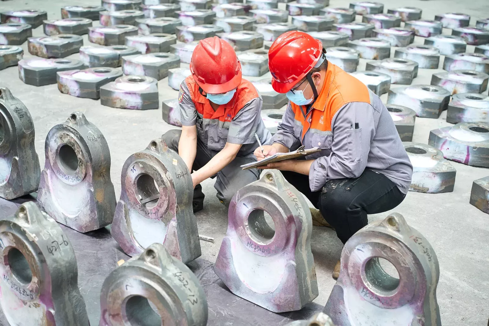 Dual Hardness Alloy Steel Hammer Test