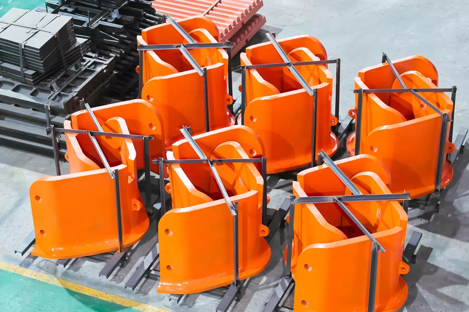 Gyratory Crusher Wear Parts Spider Shield Spider Cap 13